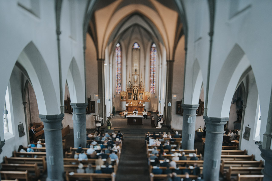 Kirchliche Traung Bad Hönningen Hochzeit Schloss Arenfels