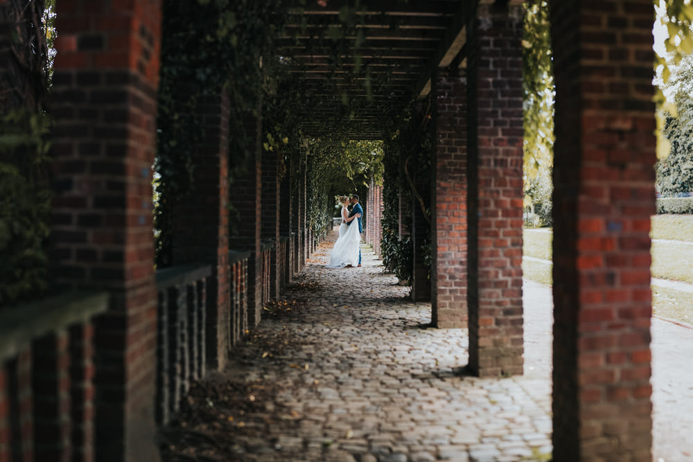 Brautpaarshooting im Friedenspark Köln