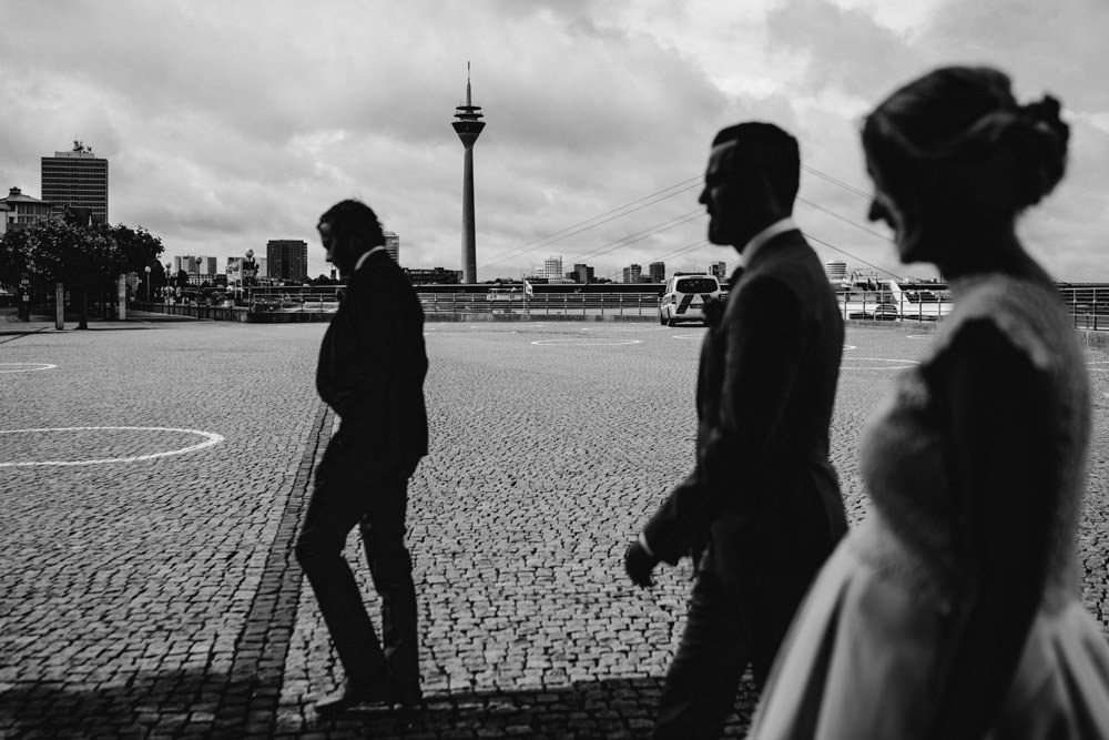 Hochzeit Brautpaar Düsseldorf Altstadt