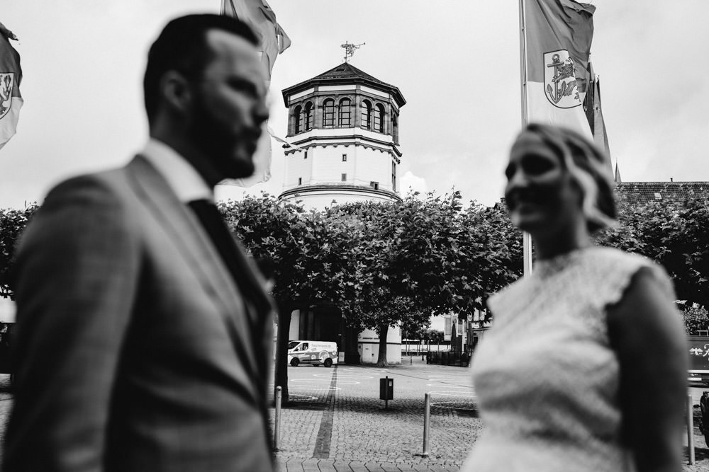 Hochzeit Brautpaar Düsseldorf Altstadt