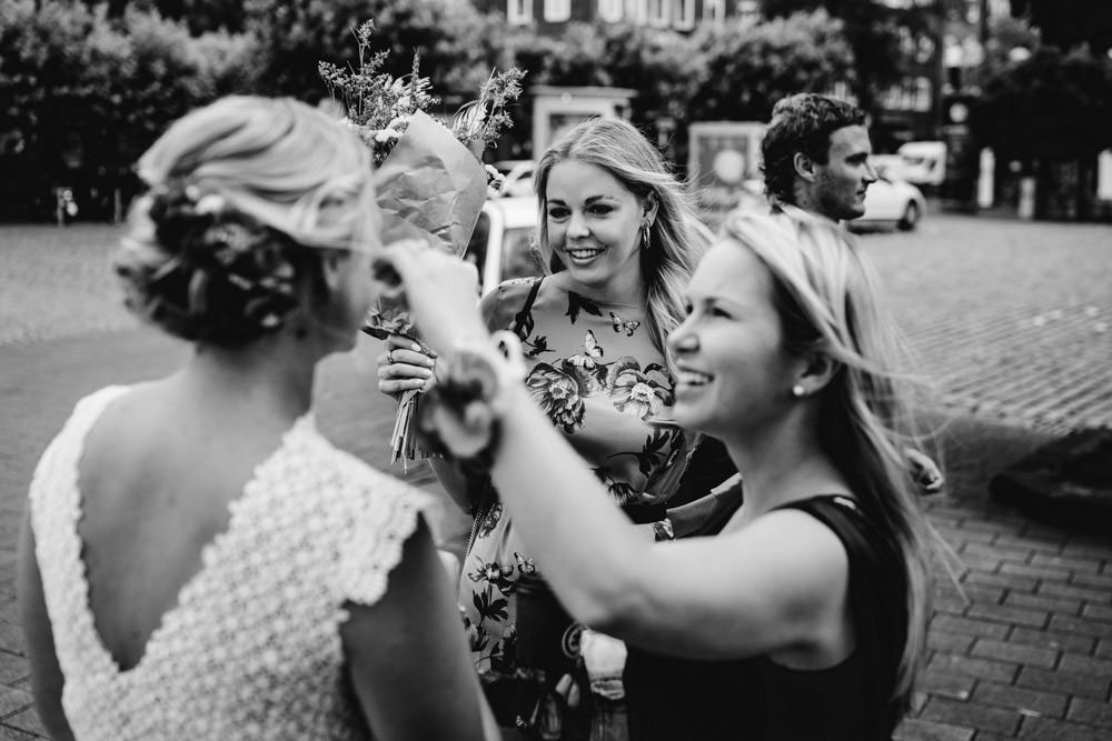 Hochzeit Brautpaar Düsseldorf Altstadt