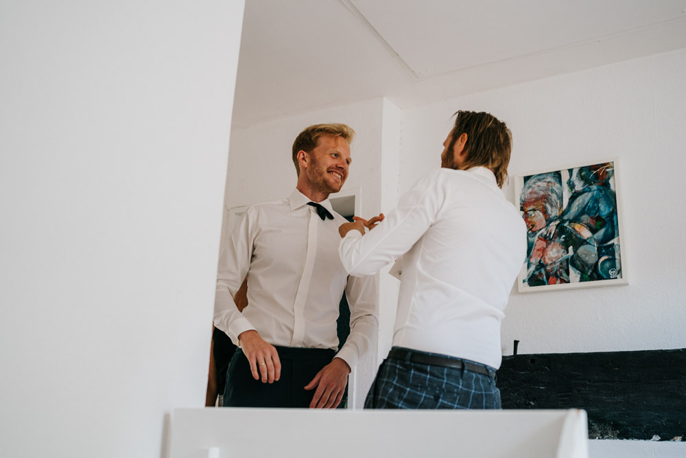 Midsommar Hochzeit mit Stretchzelt auf Gut Neuwerk