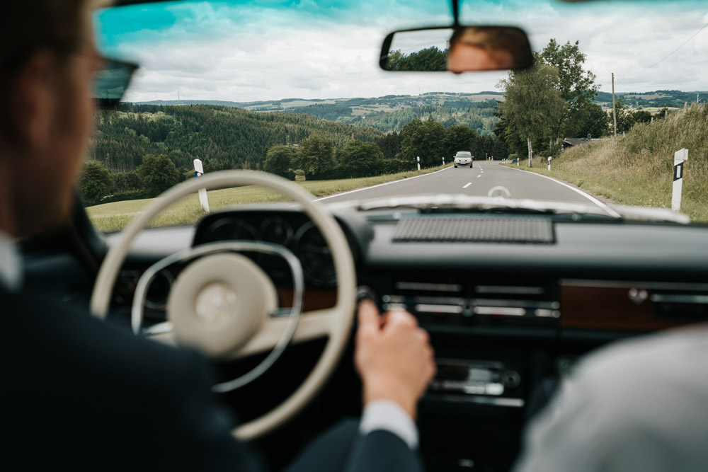 Midsommar Hochzeit mit Stretchzelt auf Gut Neuwerk