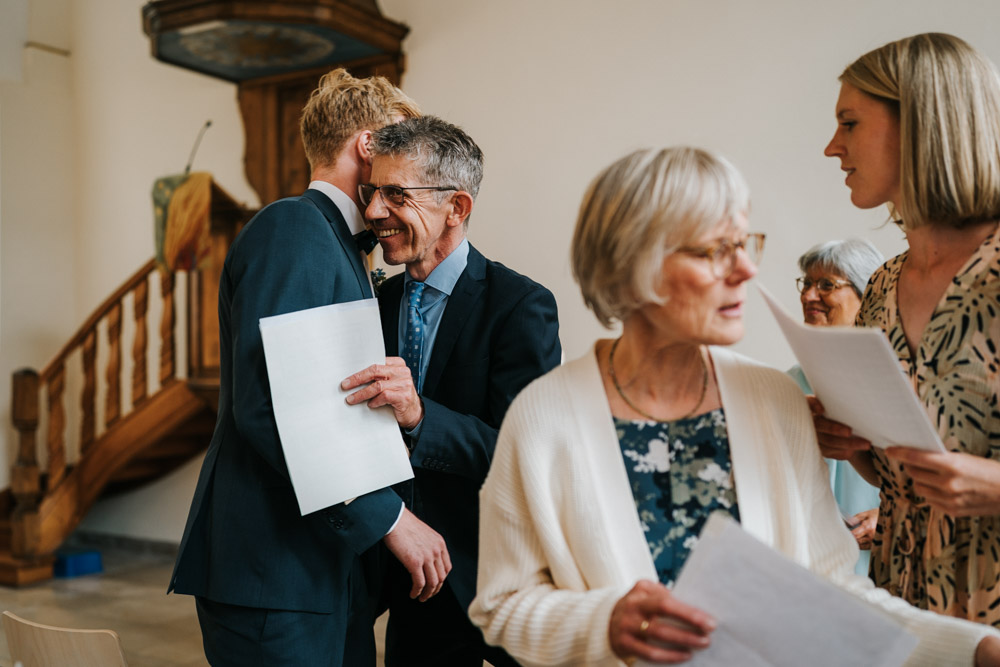 Midsommar Hochzeit mit Stretchzelt auf Gut Neuwerk