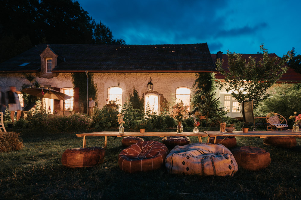 Midsommar Hochzeit mit Stretchzelt auf Gut Neuwerk